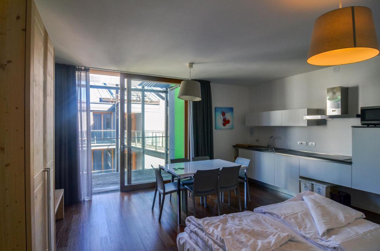 Komodo Short Stay Apartments Trento Exteriér fotografie