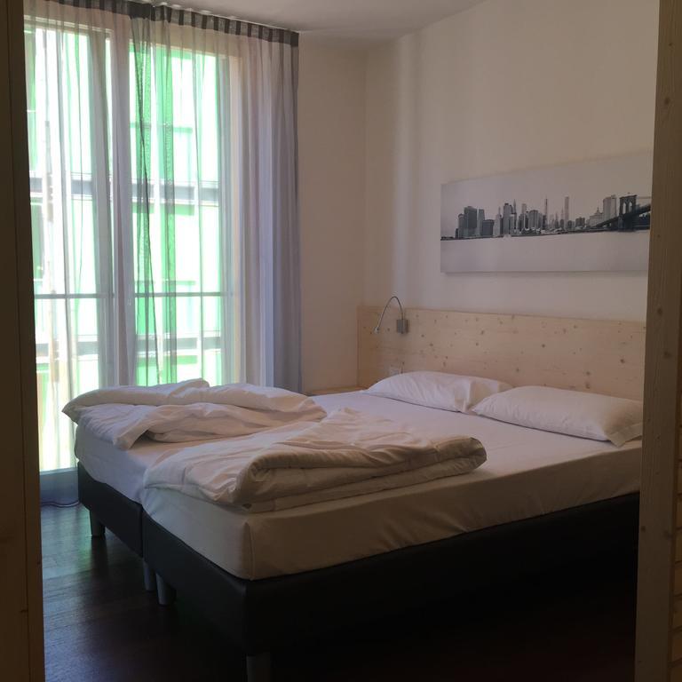 Komodo Short Stay Apartments Trento Exteriér fotografie