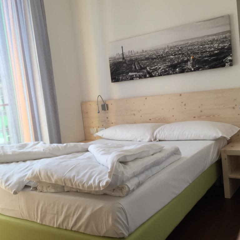 Komodo Short Stay Apartments Trento Exteriér fotografie